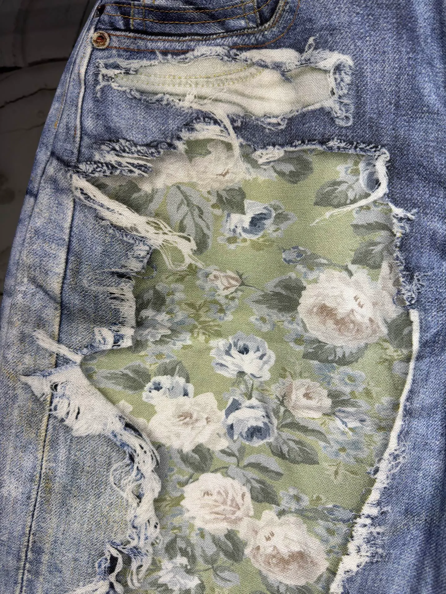 ACNE STUDIOS Broken Denim